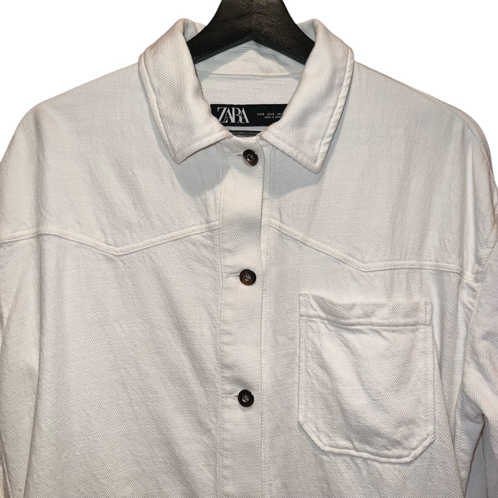 Zara Oversized White Denim Jacket Womens S Frayed Hem Button Down Shacket - Picture 2 of 11
